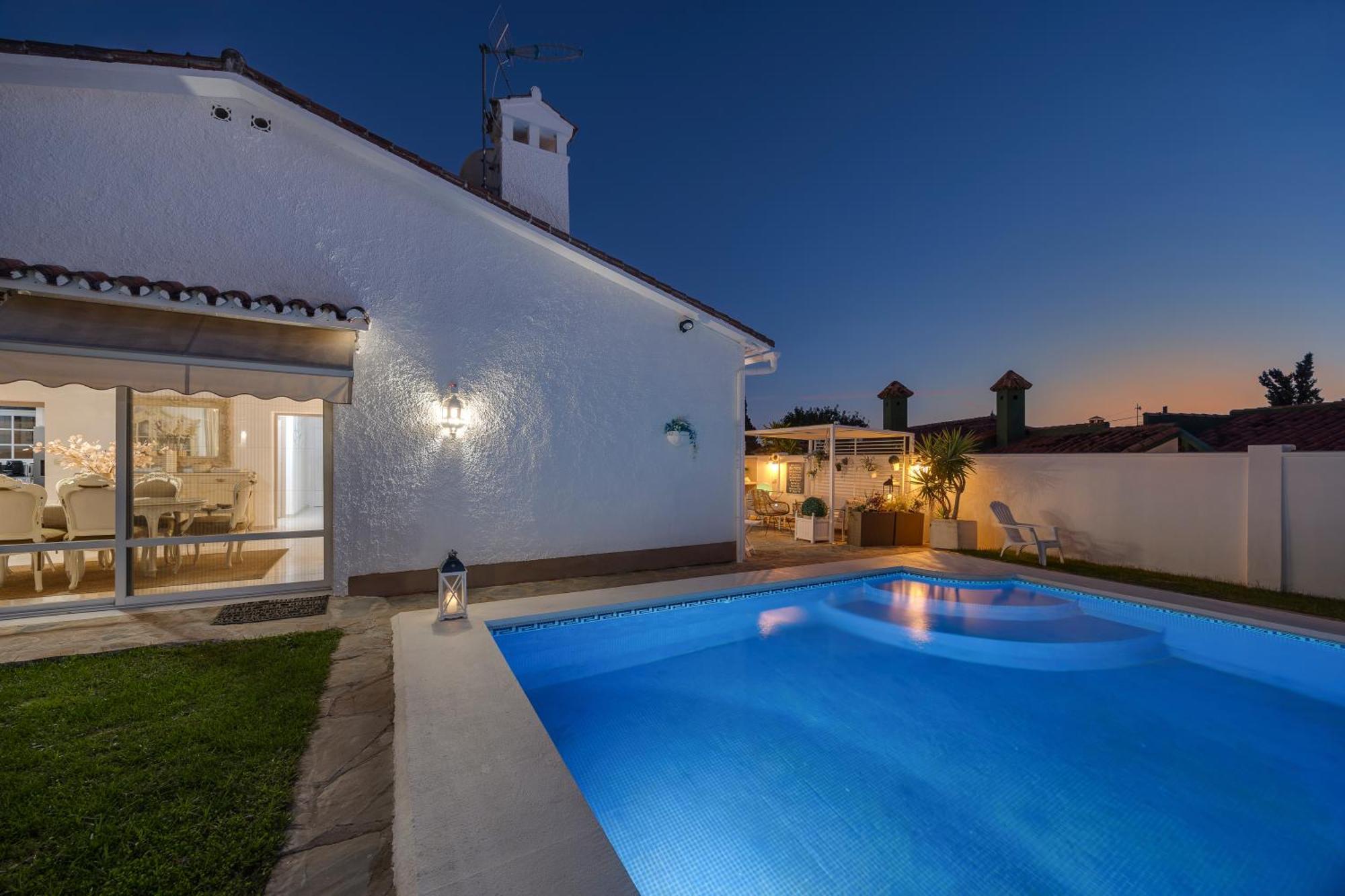 Villaer Casacara Beachside Costabella -spain Marbella